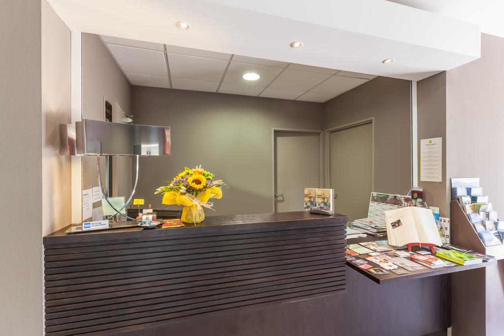 Hotel Alienor Langon  Bagian luar foto